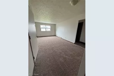 1060 Brandywine Boulevard #D, Zanesville, OH 43701 - Photo 5