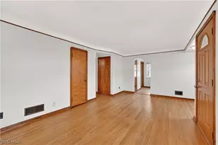 2819 Tuxedo Ave, Parma, OH 44134 - Photo 15