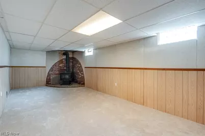 545 Hillman Road, Akron, OH 44312 - Photo 27