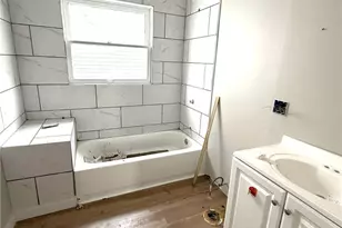 10712 Grantwood Ave, Loveland, OH 44108 - Photo 17