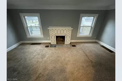 866 S Hawkins Avenue, Akron, OH 44320 - Photo 9