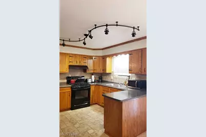 2313 Rockland Avenue, Belpre, OH 45714 - Photo 11