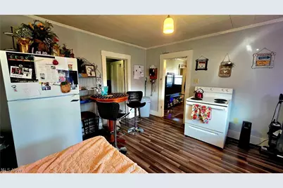 100 W Spring Street, Marietta, OH 45750 - Photo 5