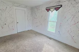 104 W Spring St, Marietta, OH 45750 - Photo 13