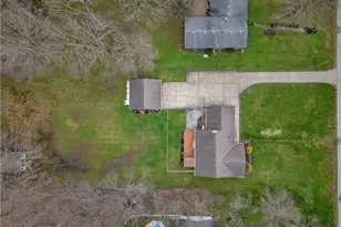 24292 Forestview Dr, Columbia Station, OH 44028 - Photo 9