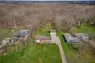 24292 Forestview Dr, Columbia Station, OH 44028 - Photo 3