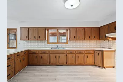 14345 W Sprague Road, Strongsville, OH 44136 - Photo 19