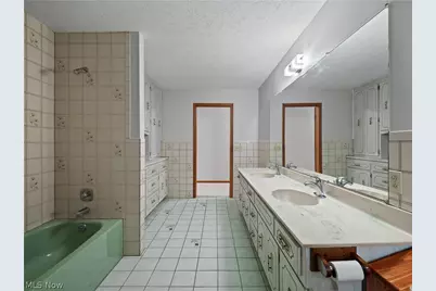 14345 W Sprague Road, Strongsville, OH 44136 - Photo 29