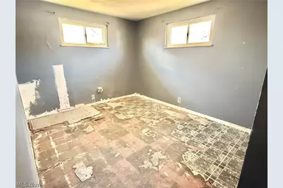 347 Patton Avenue, Wintersville, OH 43953 - Photo 3