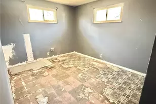 347 Patton Ave, Wintersville, OH 43953 - Photo 3