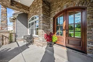 577 Lyonswood Dr, Hinckley, OH 44233 - Photo 13