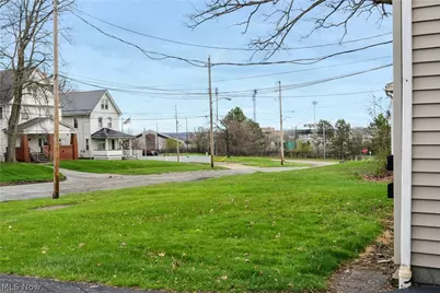 836 Michigan Avenue, Youngstown, OH 44504 - Photo 9