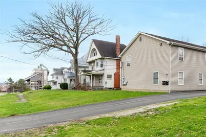 832 Michigan Avenue, Youngstown, OH 44504 - Photo 9