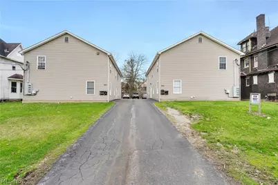 832 Michigan Avenue, Youngstown, OH 44504 - Photo 3