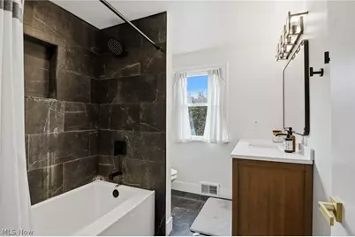 23250 Fairmount Boulevard, Huber Heights, OH 44122 - Photo 35