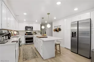 23250 Fairmount Blvd, Huber Heights, OH 44122 - Photo 9