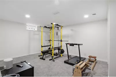 23250 Fairmount Boulevard, Huber Heights, OH 44122 - Photo 39