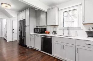 1022 Taylor Ave, Cambridge, OH 43725 - Photo 9