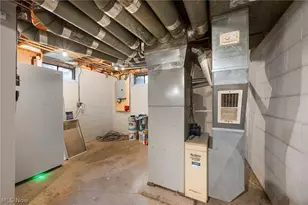 5234 Erwin St, Maple Heights, OH 44137 - Photo 33