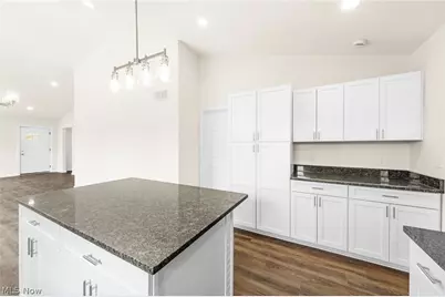 1328 Hazelwood, Akron, OH 44305 - Photo 9