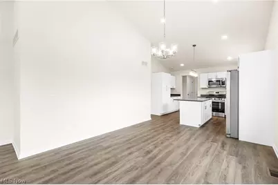 1328 Hazelwood, Akron, OH 44305 - Photo 5