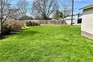486 McKinley Ave, Newcomerstown, OH 43832 - Photo 5