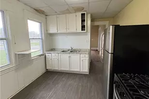 581 E 114th St, Loveland, OH 44108 - Photo 7