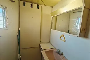 8112 Russell Ln, Loveland, OH 44144 - Photo 5