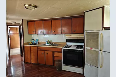 8112 Russell Lane, Loveland, OH 44144 - Photo 3