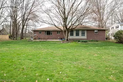 2004 Burning Tree Lane, Youngstown, OH 44505 - Photo 3