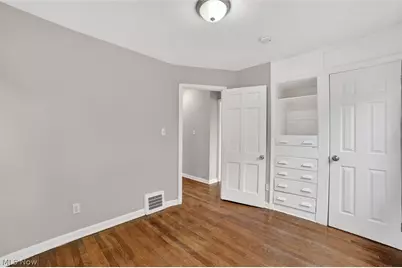 1568 Parker Drive, Mayfield Heights, OH 44124 - Photo 7