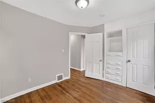 1568 Parker Dr, Mayfield Heights, OH 44124 - Photo 7