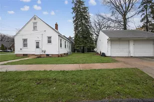 1568 Parker Dr, Mayfield Heights, OH 44124 - Photo 23