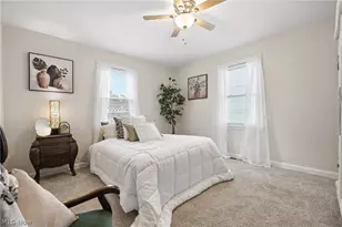 2001 Brownlee Ave, Youngstown, OH 44514 - Photo 9