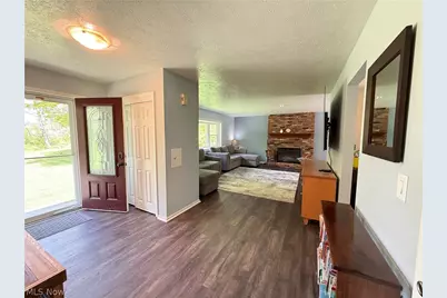 10239 Mulberry Road, Chardon, OH 44024 - Photo 9