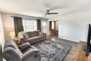 1739 Ridgeview Dr, Wickliffe, OH 44092 - Photo 3