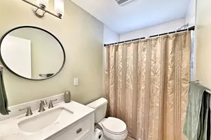 1739 Ridgeview Dr, Wickliffe, OH 44092 - Photo 9