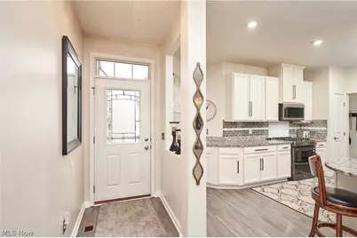 3198 Old Mill Drive, Cuyahoga Falls, OH 44223 - Photo 3