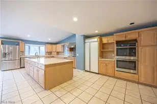3475 Rolling Hills Dr, Pepper Pike, OH 44124 - Photo 15