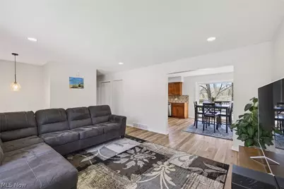 2058 Scenic Way, Akron, OH 44312 - Photo 5