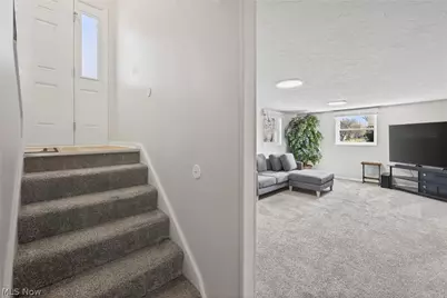 2058 Scenic Way, Akron, OH 44312 - Photo 29
