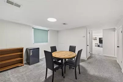 2058 Scenic Way, Akron, OH 44312 - Photo 39