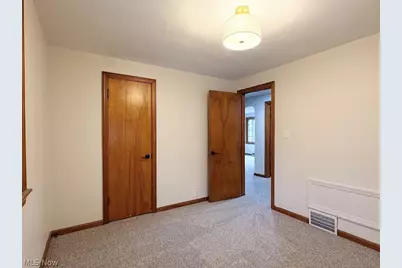 442 10th Street, Struthers, OH 44471 - Photo 7