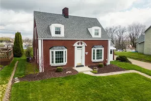 403 W Main St, Sugarcreek, OH 44681 - Photo 1