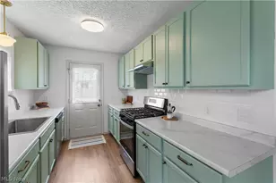 142 Smith St, Millersburg, OH 44654 - Photo 13