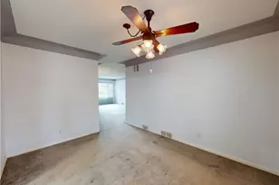 26361 Elinore Ave, Euclid, OH 44132 - Photo 9