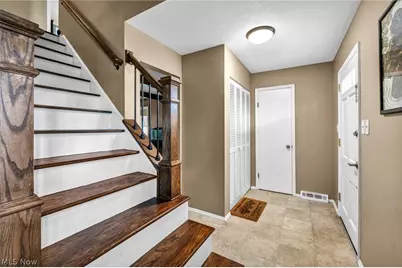 5862 Gareau Drive, North Olmsted, OH 44070 - Photo 3