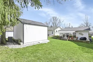2548 Bay Vista Dr, Lakeside Marblehead, OH 43440 - Photo 13