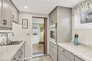 2548 Bay Vista Dr, Lakeside Marblehead, OH 43440 - Photo 21