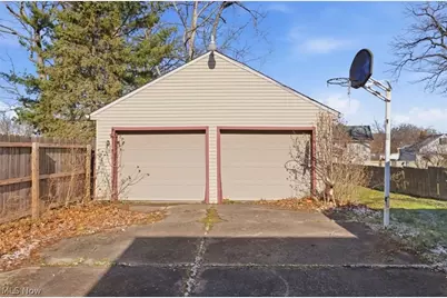 1350 Eastland Avenue SE, Warren, OH 44484 - Photo 5